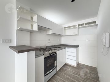 Venta Departamento monoambiente balcón Flores