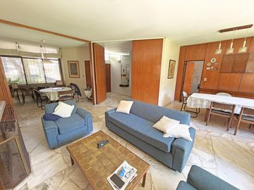 Casa moderna con jardín en Belgrano R