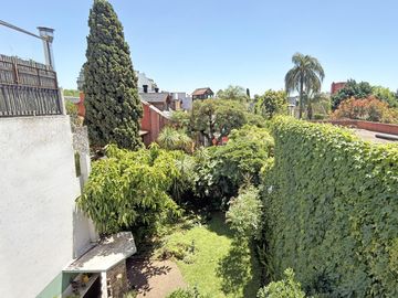Casa moderna con jardín en Belgrano R