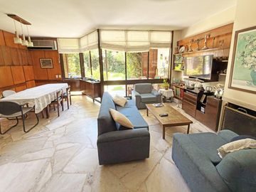 Casa moderna con jardín en Belgrano R