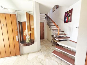 Casa moderna con jardín en Belgrano R