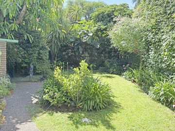 Casa moderna con jardín en Belgrano R