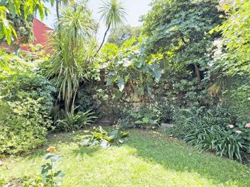 Casa moderna con jardín en Belgrano R