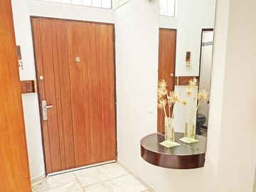 Casa moderna con jardín en Belgrano R