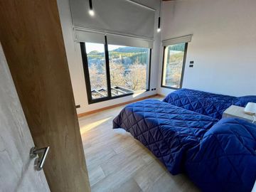 Excelente casa con impactante vista