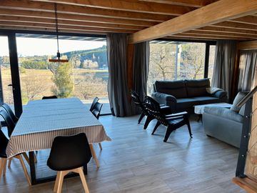 Excelente casa con impactante vista