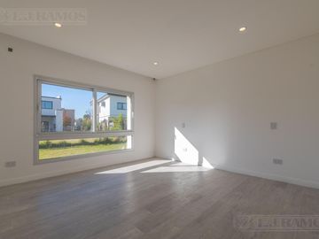 Casa en  Barrio Santo Tomás