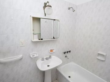 Departamento en venta - 3 Dormitorios 2 Baños - Cocheras - 169Mts2 - La Plata