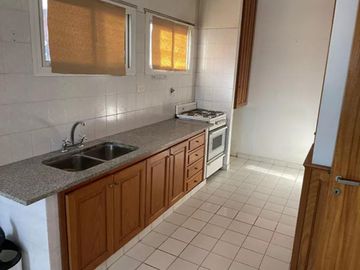 Departamento en venta - 3 Dormitorios 2 Baños - Cocheras - 169Mts2 - La Plata