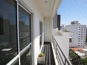 Departamento en venta - 3 Dormitorios 2 Baños - Cocheras - 169Mts2 - La Plata