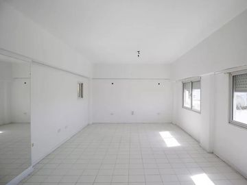 Departamento en venta - 3 Dormitorios 2 Baños - Cocheras - 169Mts2 - La Plata