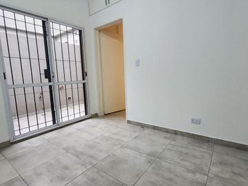 VENTA DPTO 2 AMB  -TERRAZA/PATIO APTO CREDITO