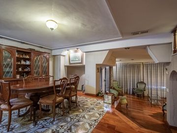 CASA 5 AMB EN VENTA FLORES CON FONDO APTO CREDITO