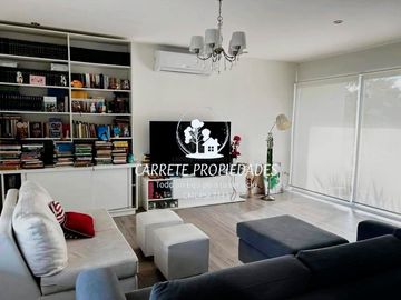 Casa en venta de 3 dormitorios con Pileta. Santa Guadalupe. Pilar.