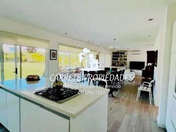 Casa en venta de 3 dormitorios con Pileta. Santa Guadalupe. Pilar.