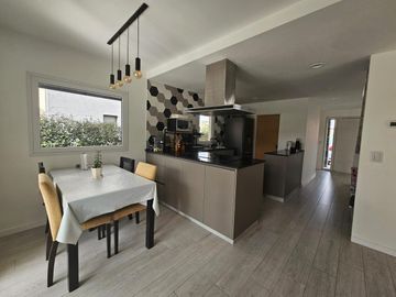 Casa en Venta, 3 Ambientes, en Barrio Alvear de Benavidez, Benavidez, GBA Norte