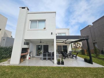Casa en Venta, 3 Ambientes, en Barrio Alvear de Benavidez, Benavidez, GBA Norte