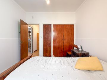 PH 3 ambientes en PLANTA BAJA con patio en Chauvín. 49 m2 cub.