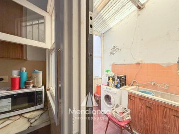 PH 3 ambientes en PLANTA BAJA con patio en Chauvín. 49 m2 cub.