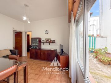 PH 3 ambientes en PLANTA BAJA con patio en Chauvín. 49 m2 cub.