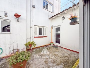 PH 3 ambientes en PLANTA BAJA con patio en Chauvín. 49 m2 cub.