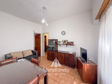 PH 3 ambientes en PLANTA BAJA con patio en Chauvín. 49 m2 cub.