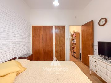 PH 3 ambientes en PLANTA BAJA con patio en Chauvín. 49 m2 cub.