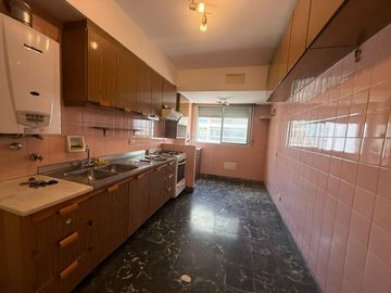 Departamento 3 ambientes en Torres Prefectura excelente estado -Wilde Centro