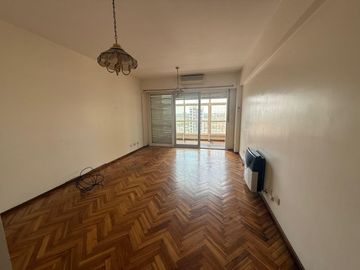 Departamento 3 ambientes en Torres Prefectura excelente estado -Wilde Centro