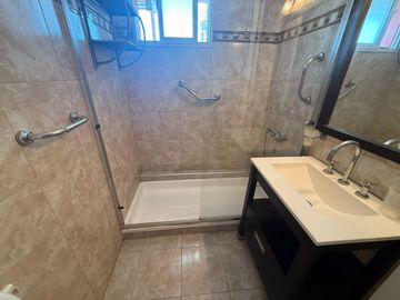 Departamento 3 ambientes en Torres Prefectura excelente estado -Wilde Centro