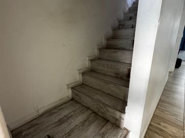 PH 4 ambientes con cochera, sin expensas, en venta, 8 años,  Almagro