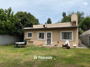 VENTA Casa 3 Ambientes en Calle Privada Con Parque y Pileta - Paso Del Rey (Villa Zapiola)