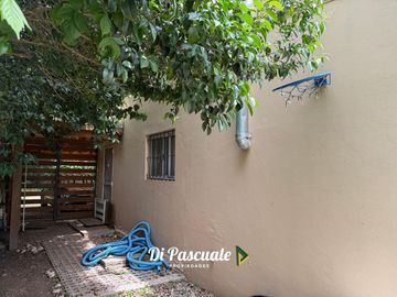 VENTA Casa 3 Ambientes en Calle Privada Con Parque y Pileta - Paso Del Rey (Villa Zapiola)