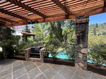 Casa colonial en condominio El Arrayán
