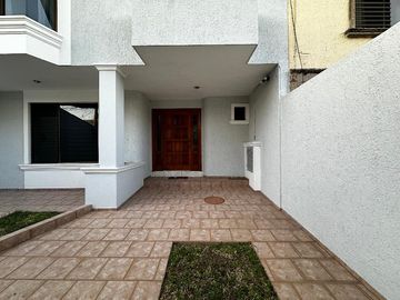 Casa en Colonia Mirador del Sol a 1.5 cuadras de Av. Moctezuma y Av. Patria