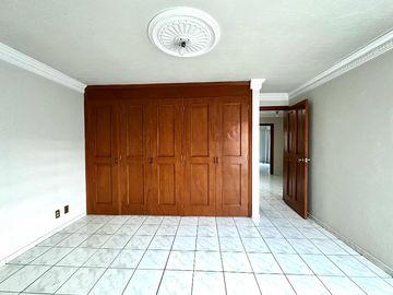 Casa en Colonia Mirador del Sol a 1.5 cuadras de Av. Moctezuma y Av. Patria