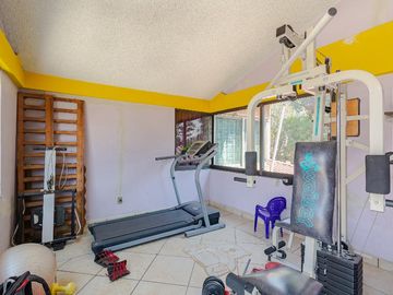 🏡 ¡Gran oportunidad! Inmueble con uso de suelo mixto en excelente ubicación