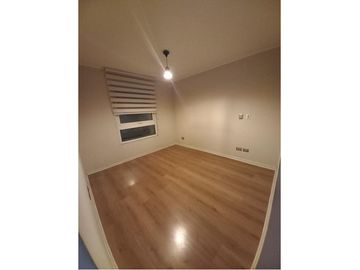 AMPLIO DEPARTAMENTO A METROS DEL METRO