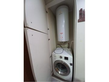 AMPLIO DEPARTAMENTO A METROS DEL METRO