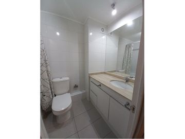 AMPLIO DEPARTAMENTO A METROS DEL METRO