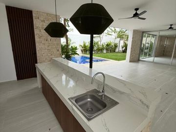 Casa en venta al norte de Mérida en Xcanatún