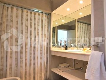 Casa en venta en Altos de Pilar, desarrollada en una planta con gran jardín