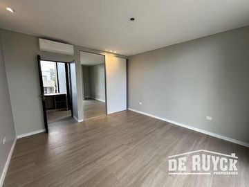 Casa a estrenar en Greenville 4 ambientes con pileta