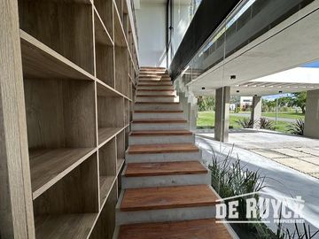 Casa a estrenar en Greenville 4 ambientes con pileta