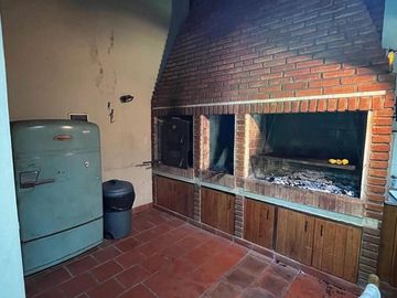 NUEVO PRECIO!!! Casa en Barrio Parque Leloir