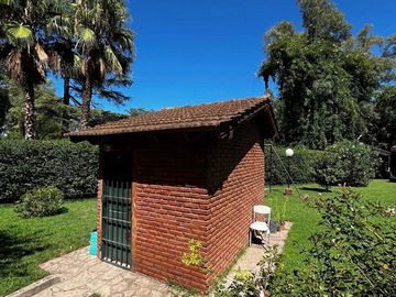 NUEVO PRECIO!!! Casa en Barrio Parque Leloir