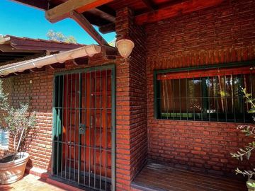 NUEVO PRECIO!!! Casa en Barrio Parque Leloir