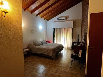 NUEVO PRECIO!!! Casa en Barrio Parque Leloir