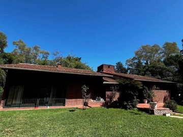 NUEVO PRECIO!!! Casa en Barrio Parque Leloir