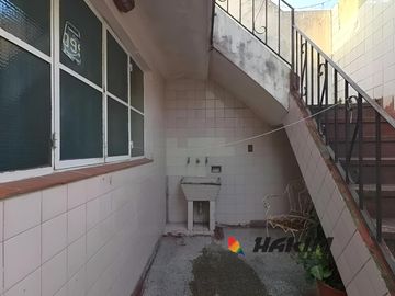 Excelente PH en Parque Chass - 4 amb con garage balcón  y terraza . Gran potencial !!